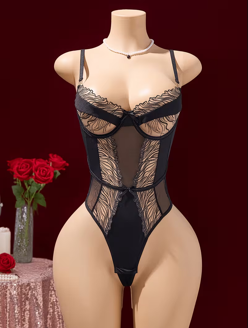 Body de encaje negro efecto animal print